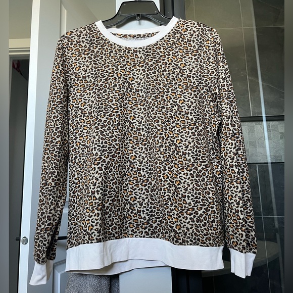 Zyia Leopard Sweatshirt - Size Small - Picture 1 of 3